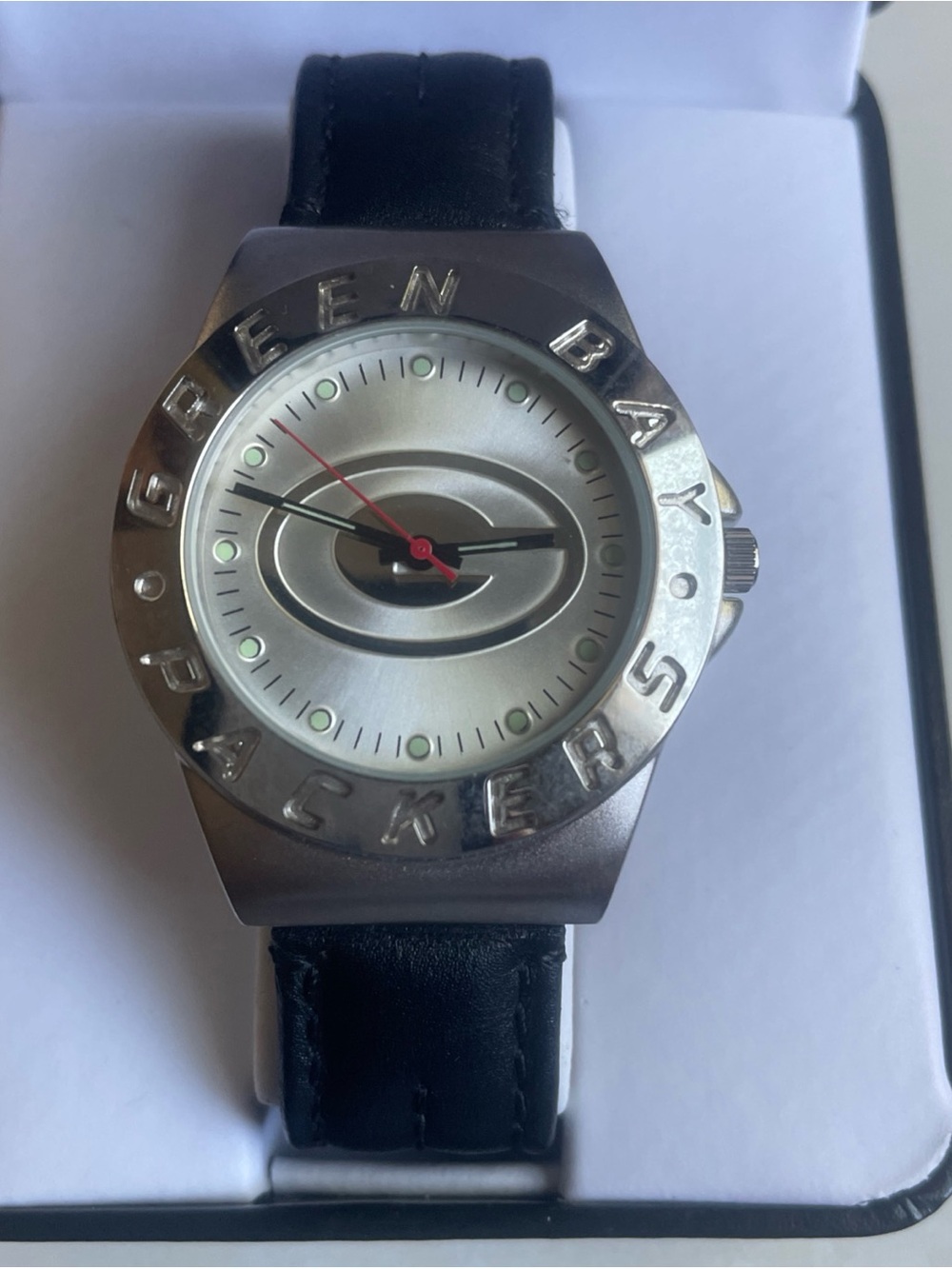 Avon Green Bay Packers Silver Watch with Black Strap